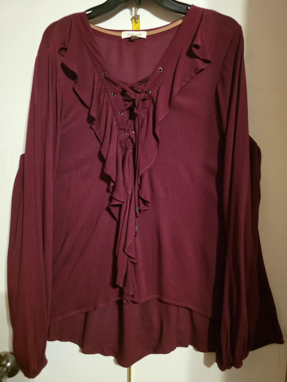 Taylor & Sage Womens Burgundy Ruffle Lace-Up Blouse, Size XL